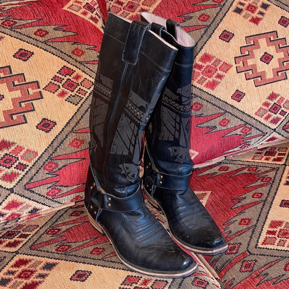 Junk Gypsy by Lane Cowboy Boots-“She is Brave” 7.5